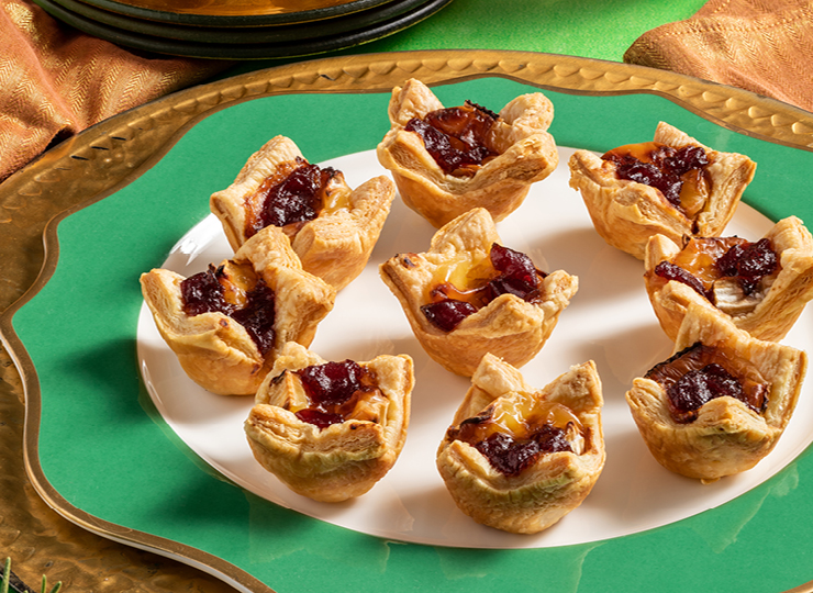 cranberry brie bites